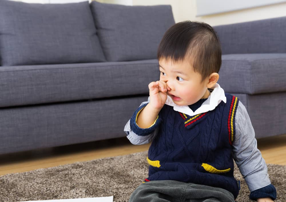 小孩愛挖鼻孔怎麼辦？5招改善孩子挖鼻孔的壞習慣