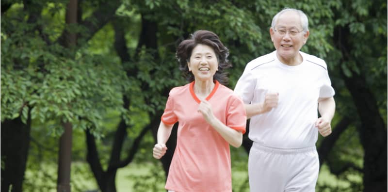 補鈣不夠，預防骨質疏鬆要吃「硒」！減緩骨質流失、提升骨密度更「硒」利