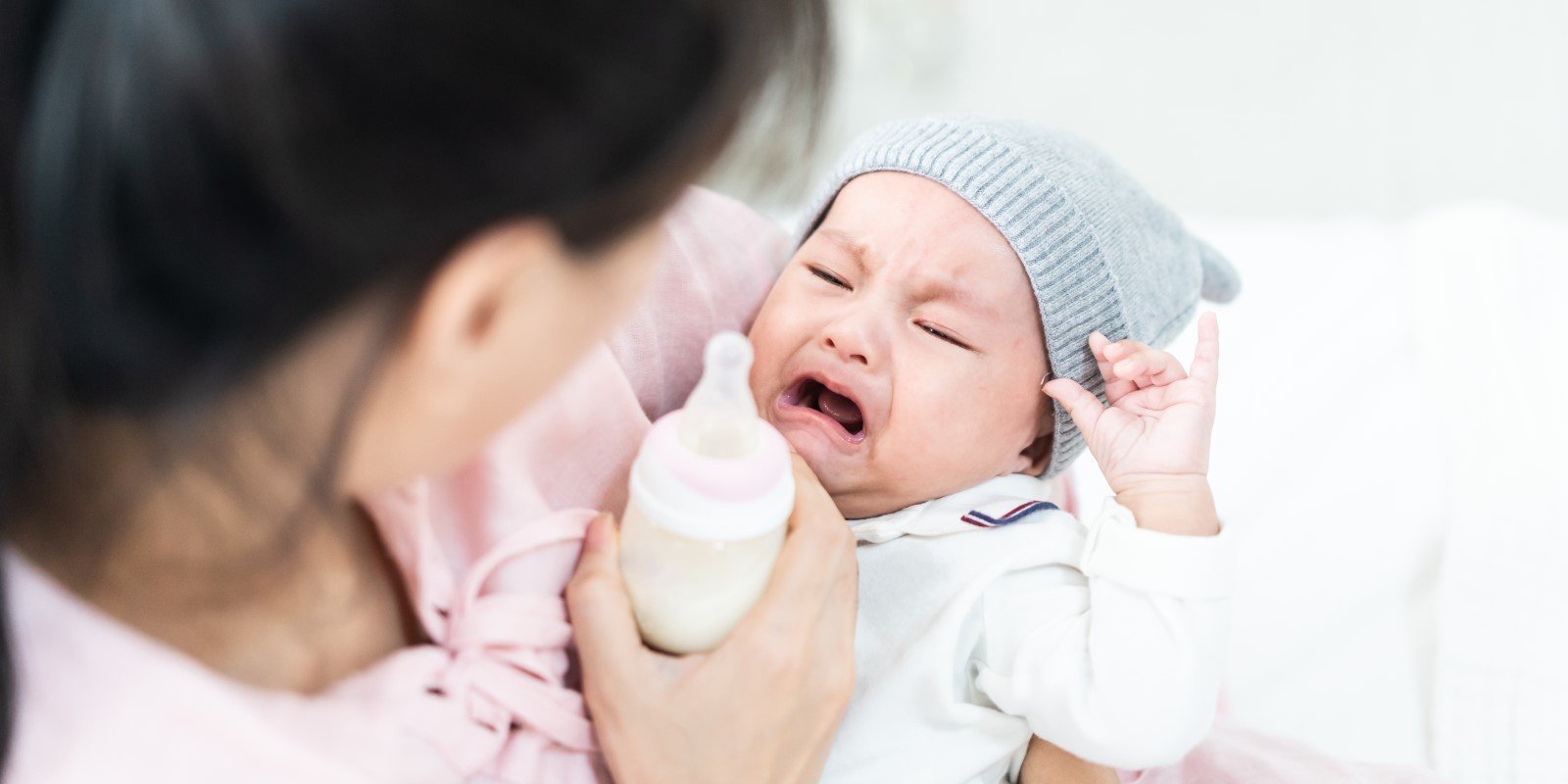 換奶粉哭鬧怎麼辦？換奶粉重點、注意事項，6招改善嬰兒換奶粉哭鬧！