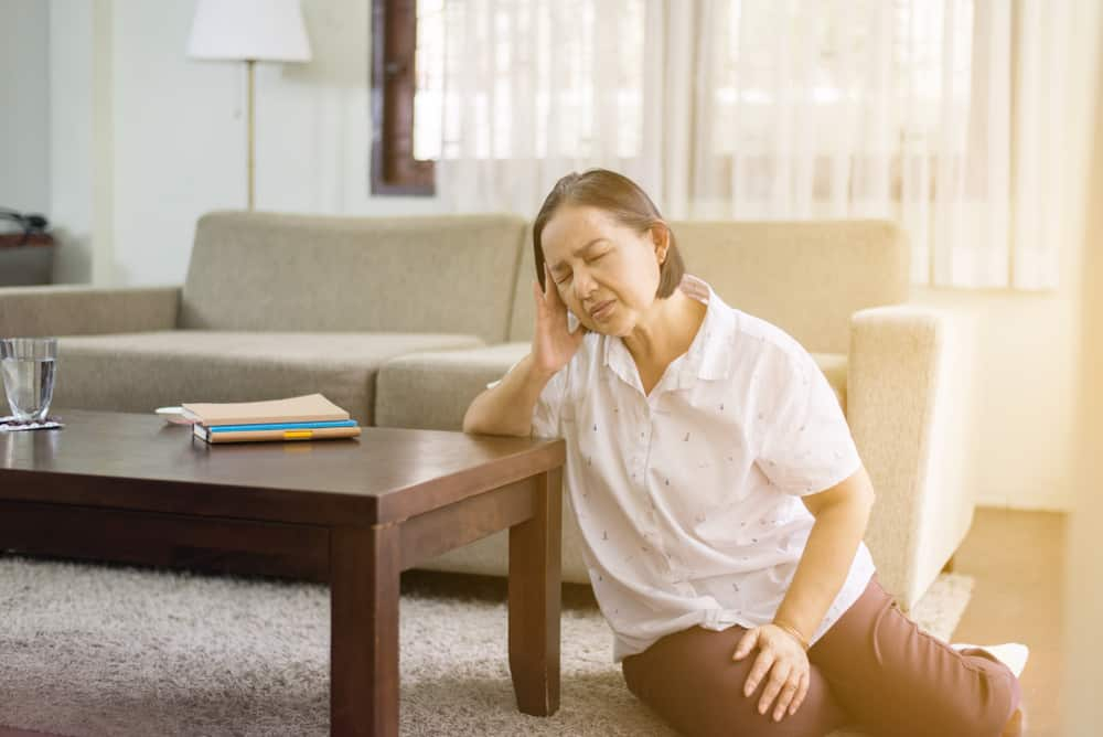 心臟沒電昏倒！病竇症候群好發年長者，治療就靠心律調節器